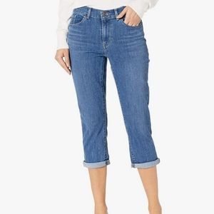 Levi's ~ Classic Women's Cuffed Capri Jeans Size 12